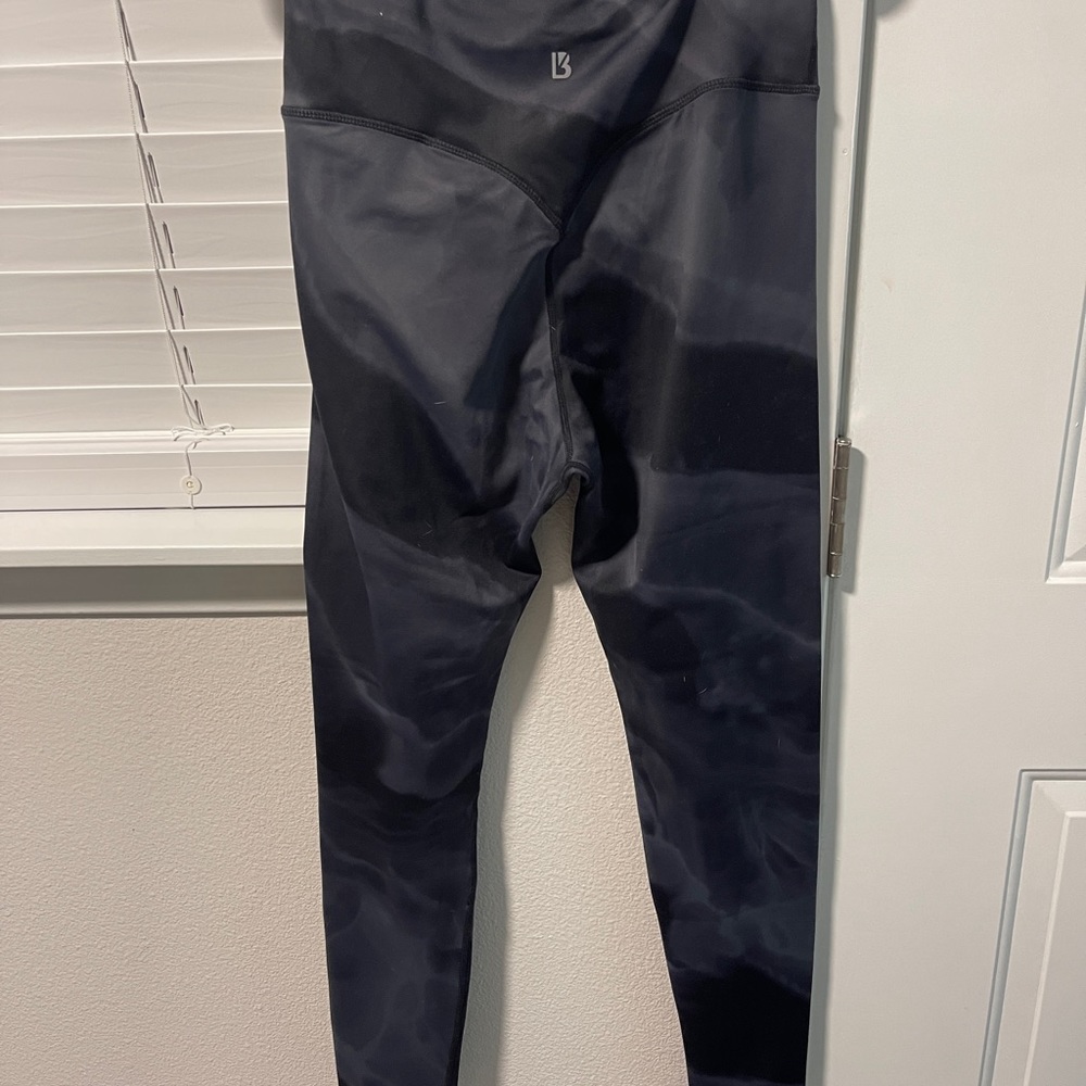 Medium buff bunny leggings
